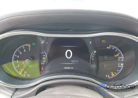 2016 Jeep Grand Cherokee Overland z USA, uszkodzony, nr VIN 1C4RJFCG2GC498582